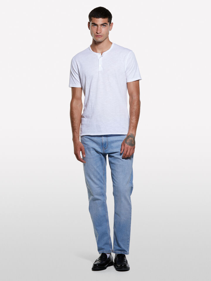 Weißes Henley-T-Shirt - kurzärmeliges t-shirt für herren - Weiss | Sisley image number 1